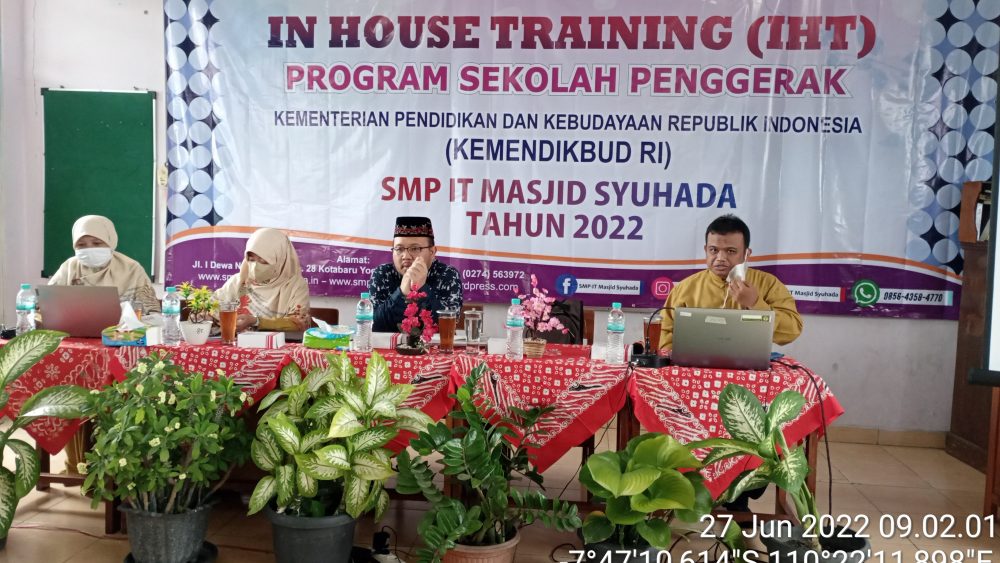 In House Training SMP IT Masjid Syuhada Persiapkan Implementasi Kurikulum Merdeka untuk Tahun Ajaran 2022/2023