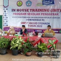 In House Training SMP IT Masjid Syuhada Persiapkan Implementasi Kurikulum Merdeka untuk Tahun Ajaran 2022/2023