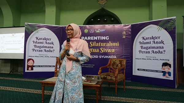 Parenting FORSIMA SMP IT Masjid Syuhada Bahas Peran Orangtua dalam Mewujudkan Karakter Islami pada Anak